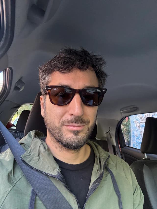 Javier Cáceres